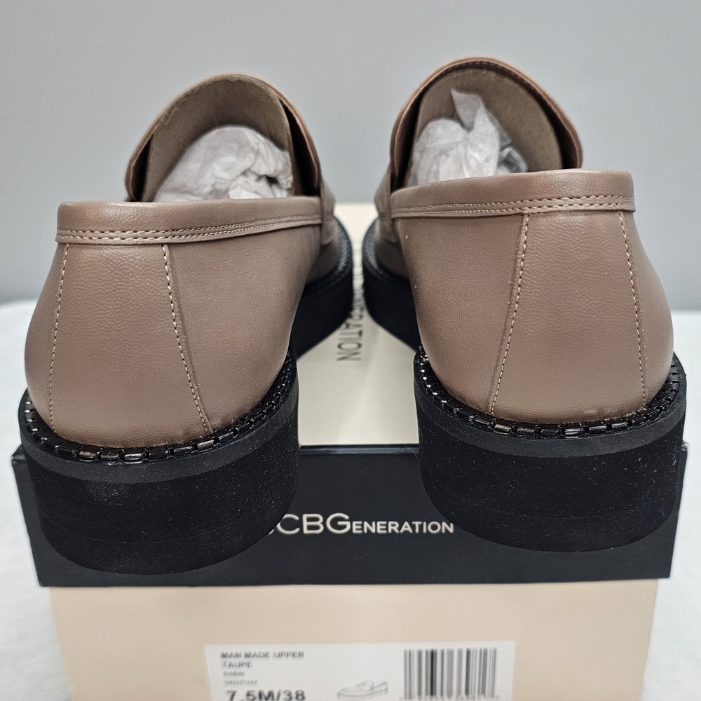 BCBGeneration Womens Tan Sabin Loafer with Black Sole Size 7.5 NEW - Picture 5 of 8